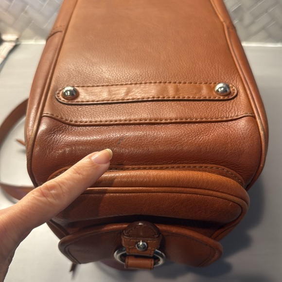 Vintage Banana Republic Leather satchel purse - Picture 9 of 14